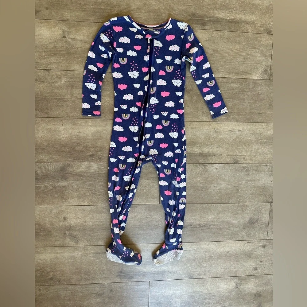 Carter’s 5T Girl Zip Footed Sleeper Pajamas Rainbow Clouds